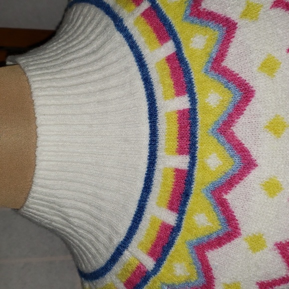 Vince Camuto Long sleeve sweater - Picture 3 of 7